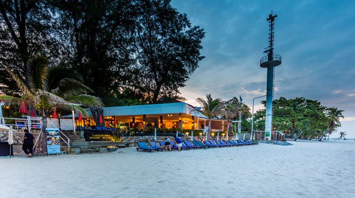 Thailand, Hua Hin, Laksasubha Hua Hin, Restaurant Beach