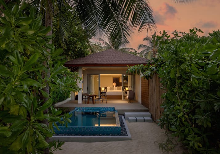 maldiverne avani plus beach pool villa exterior
