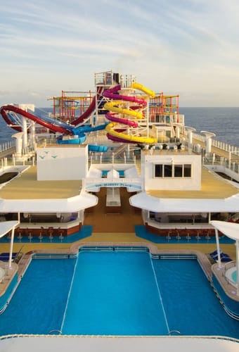 Norwegian Breakaway krydstogtskibet – Aqua Park og pooldæk ombord
