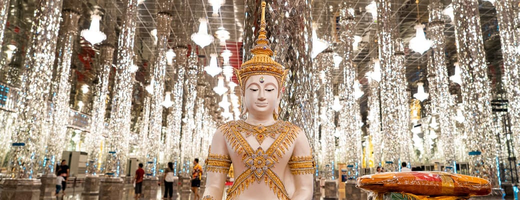 crystal temple uthai thani