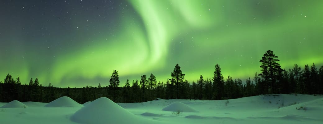 finland Lapland wilderness hotels northern light scaled safari