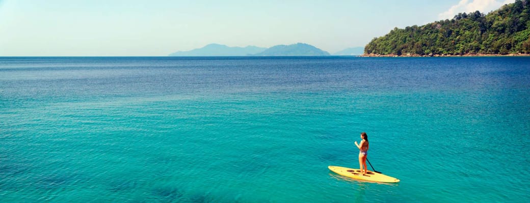 Malaysia, Borneo, Gaya Island Bungaraya Island Resort, Stand Up Paddle