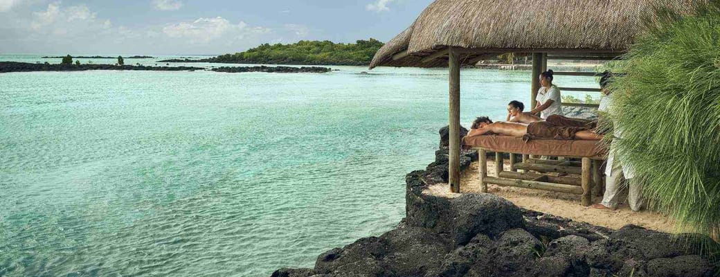 Rejser til Mauritius, Paradise Cove Boutique Hotel, Massage med udsigt over havet