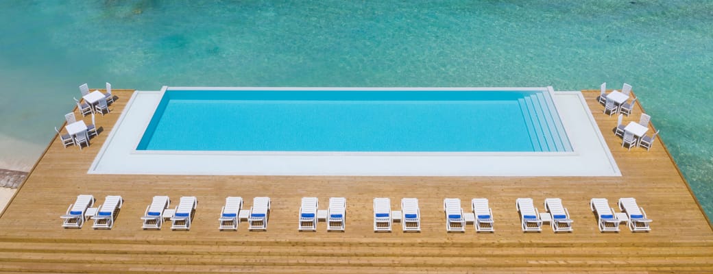 Rejser til Maldiverne, Sandies Bathala Resort, pool