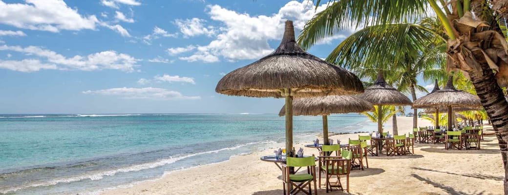 Rejser til Mauritius, Dinarobin Beachcomber Golf Resort & Spa, Restaurant La Plage med udsigt over lagunen