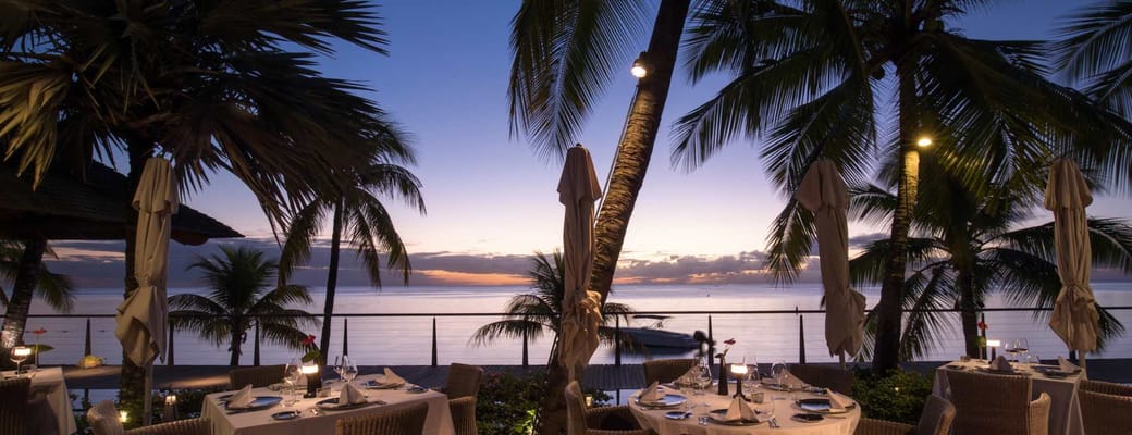 Rejser til Mauritius, Trou aux Biches Beachcomber Golf Resort & Spa, Middag i romantiske omgivelser