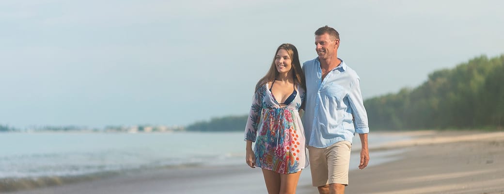 Thailand, Khao Lak, Outrigger Khao Lak Beach Resort, Beach Couple