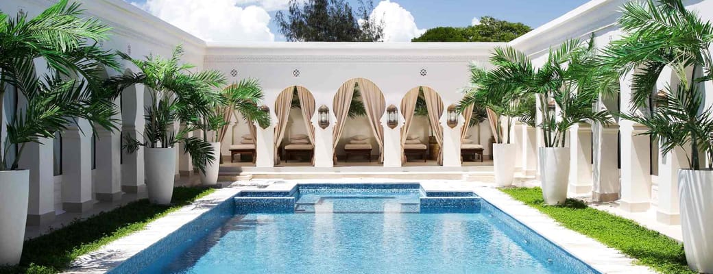 Zanzibar Baraza Spa Pool