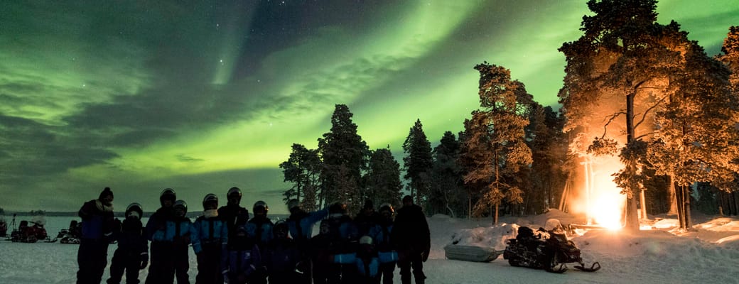 finland Lapland wilderness hotels northern light scaled safari