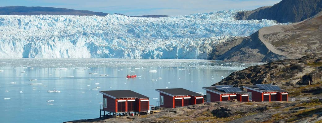 rejser til Gr&oslash;nland, Eqi, k&aelig;lvende br&aelig;, Glacier Lodge Eqi, hytter