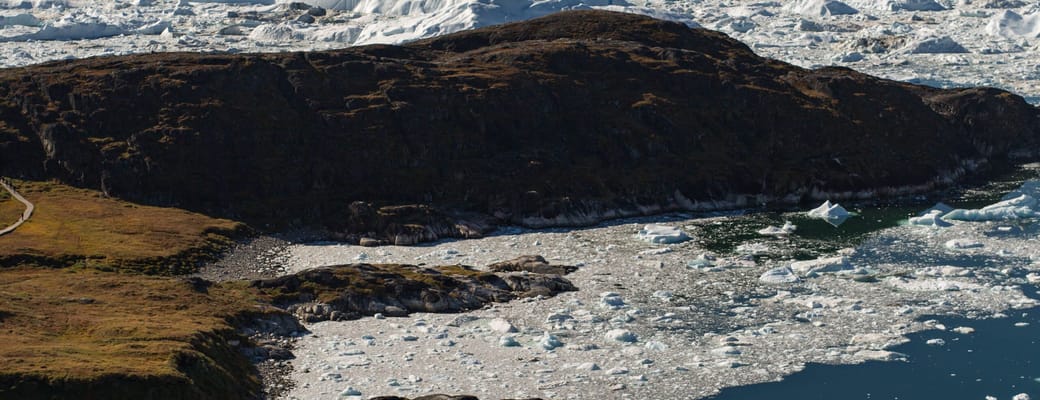 Gr&oslash;nland vandretur sermermiut. photo aningaaq carlsen greenland scaled