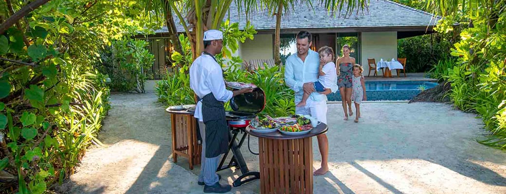 Rejser til Maldiverne, The Residence Maldives at Dhigurah, Middag i villaen med egen kok 