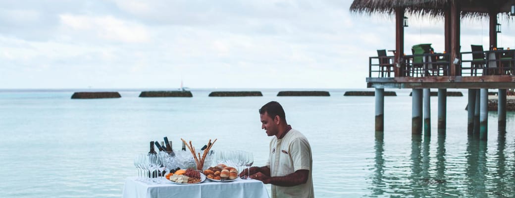 Rejser til Maldiverne, Constance Moofushi Maldives, middag i havet