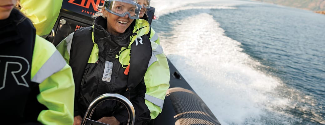 Norge Havila Kystruten Lofoten Svolvaer Excursion Sea Eagle Safari Rib