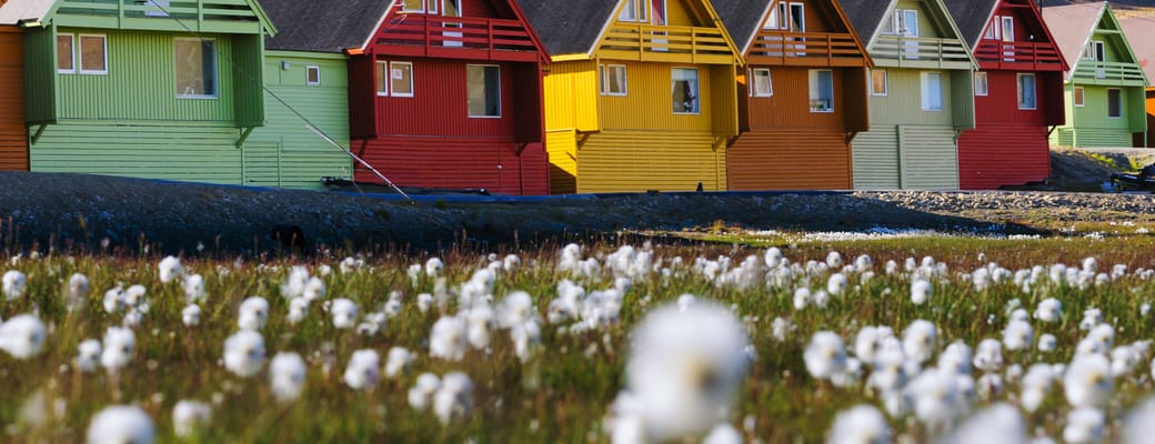 Svalbard longyearbyen scaled huse
