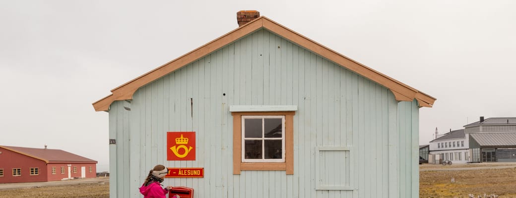Norge svalbard mini aalesund post office scaled sejltur