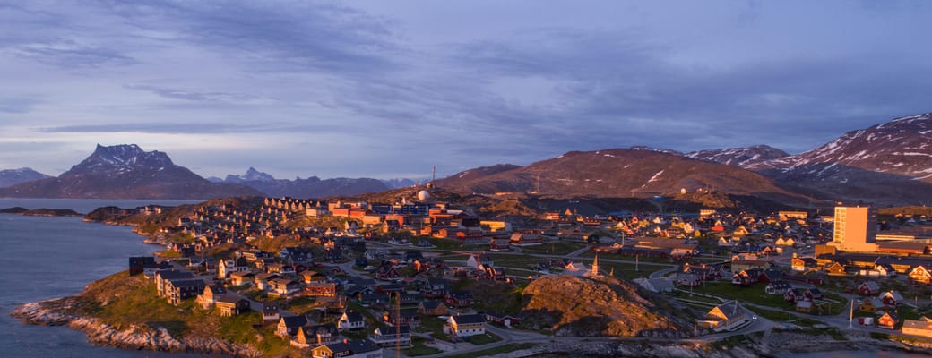 Gr&oslash;nland nuuk sermitsiaq solnedgang elia llocardi greenland scaled