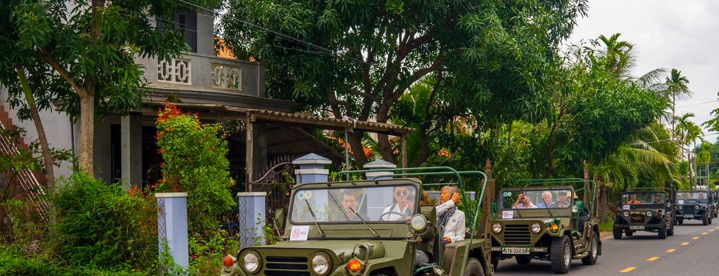 Vietnam sjourney luxury train jeep tour