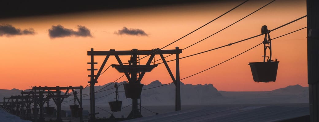 Norge svalbard longyearbyen coal transport scaled