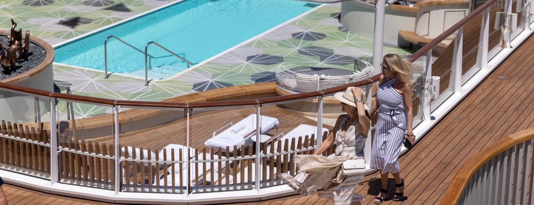 Pool d&aelig;k