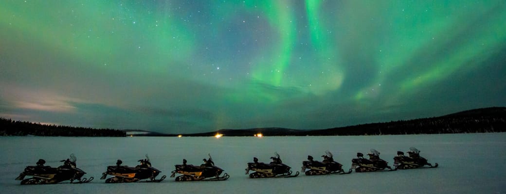 Sverige snescooter scaled ishotel nordlys