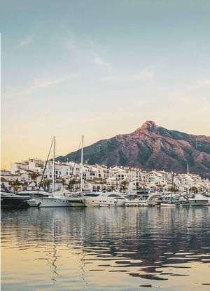 Spanien marbella udsigt over ved havn simon hermans uns