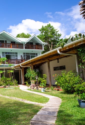 seychellerne mahe augerine haven scaled