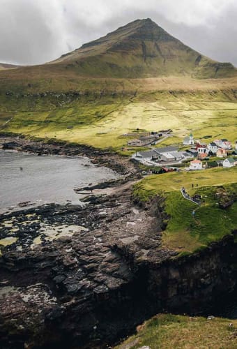 F&aelig;roerne Torshavn udflugt eysturoy nordlige del Gjogv