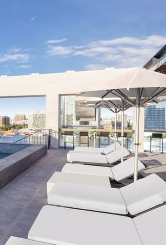 Dubai Canopy By Hilton Dubai Al Seef, Sol Sky Restaurant & Bar