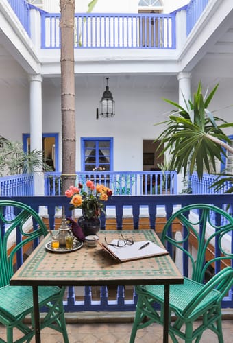 Marokko Essaouira Villamaroc Riad, terrasse med bord for 2