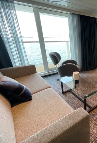 Norge Havila Kystruten Junior Suite Cabin 