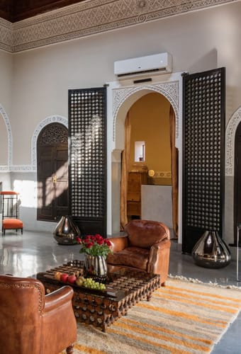 Marokko marrakesh riad72 grand suite scaled