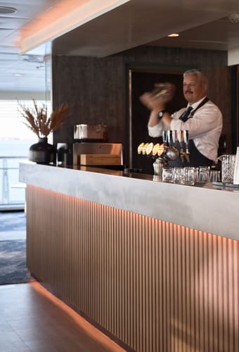 havblikk bar and lounge