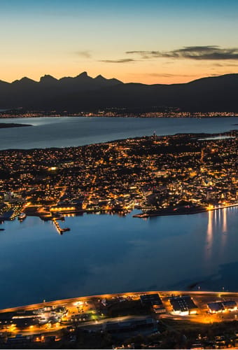 Tromsø i norge skyline
