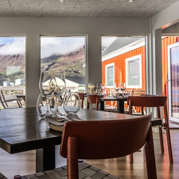 Gr&oslash;nland Hotel Disko Island Qeqertarsuaq, Godhavn, Restaurant, Udsigt, Gastronomi, Diskobugten