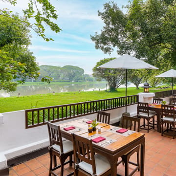 Thailand Chiang Rai The Legend Sala Rim Nam Restaurant Breakfast