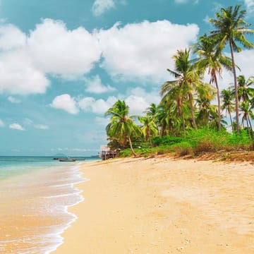 &oslash;de strand p&aring; &oslash;en koh lanta i thailand