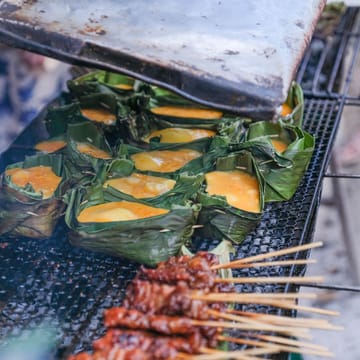 Thailand mad grill street food på