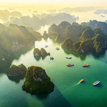 Worldcruise - en smuk bugt set oppefra