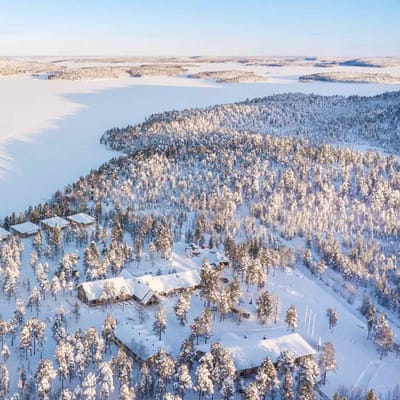 Finland, Finske Lapland, Nangu Wilderness Hotel, Sne, View Ovenfra, Snekl&aelig;dt Landskab