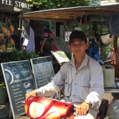 Cambodia, Phnom Penh, Udflugt Phnom Penh, Tuk Tuk, Chauff&oslash;r