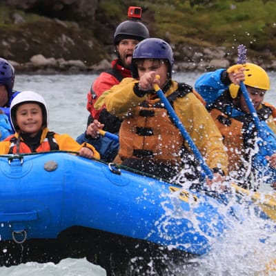 Island, riverrafting p&aring; glejtsjerfloden Hvit&aacute; ved den Gyldne Cirkel, 