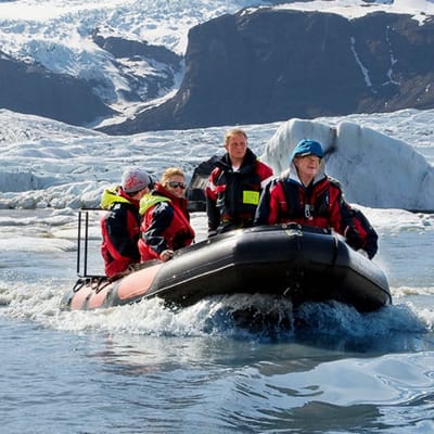 Island Sydisland Udflugt Fjallsarlon Sejltur P&aring; Gletsjerlagune