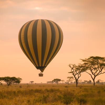 Kenya ballon scaled safari
