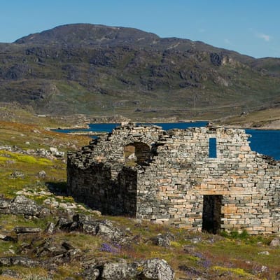 Gr&oslash;nland oqortoq hvalsey kirke foto aningaaq carlsen greenland