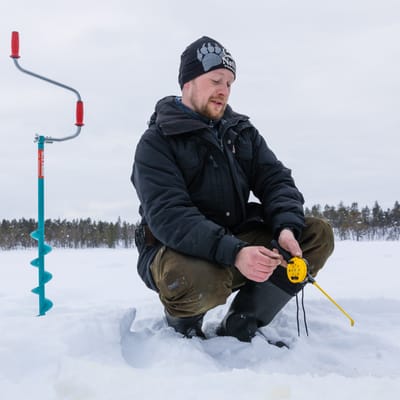 Finland Finske Lapland Nellim Wilderness Hotel, Icefishing, Vinterfiskeri, Vinter, Sne