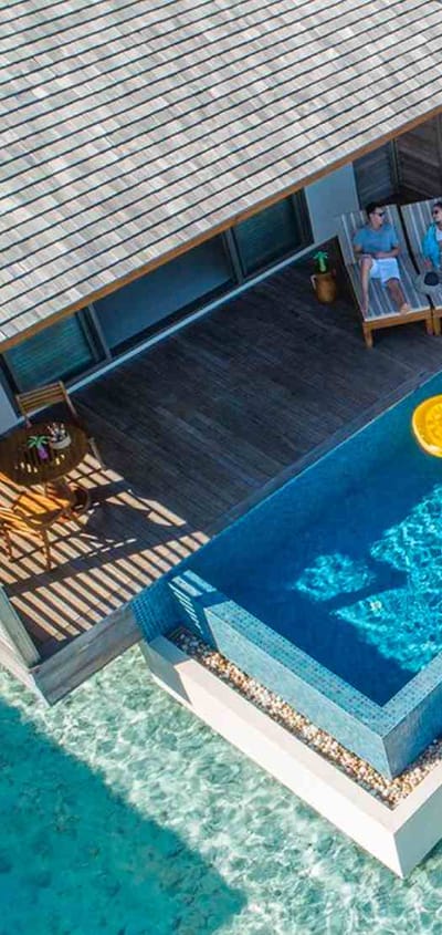 Rejser til Maldiverne, The Residence Maldives at Dhigurah, Afslapning p&aring; terrassen i en water pool villa