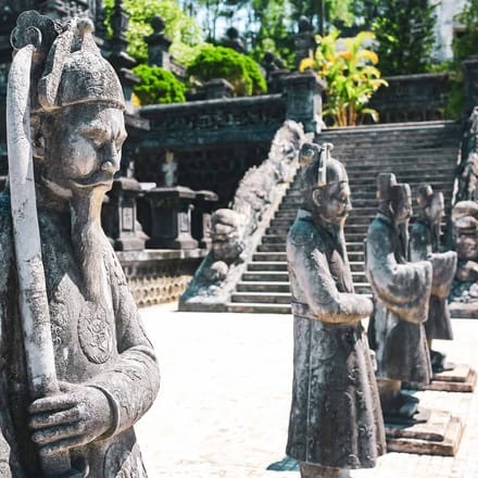 statuer i vietnam