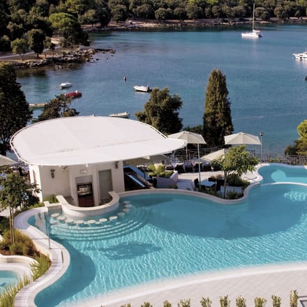 kroatien rovinj mulini pool view boats scaled