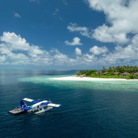 maldiverne avani plus fares seaplane ishan